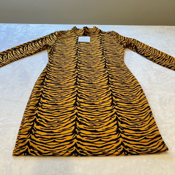 Missguided dress - Picture 9 of 9